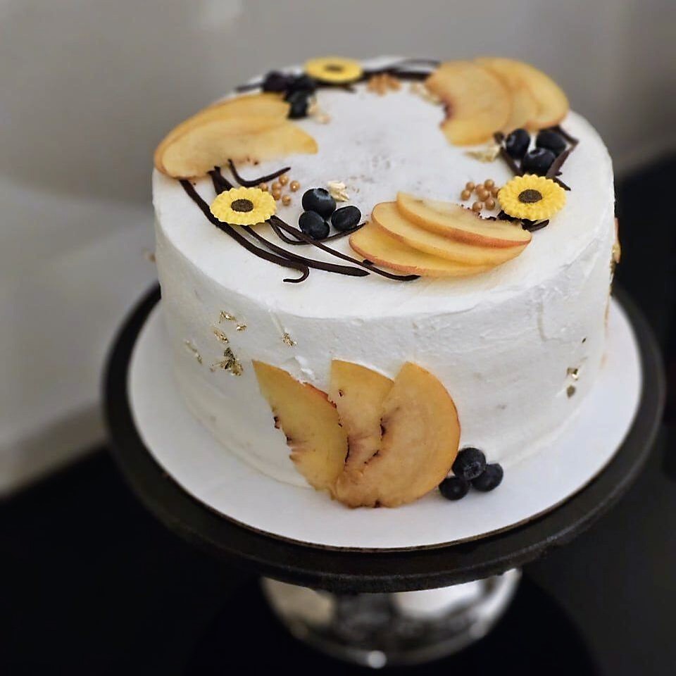 Custom cake by Unique Cakes in San Diego